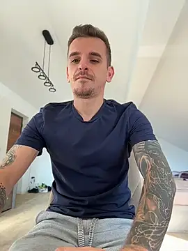 Huge_cock22cm Шоу с уебкамера