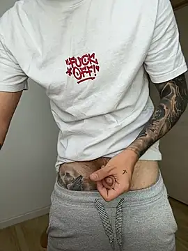 Huge_cock22cmのウェブカメラショー