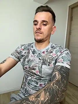 Huge_cock22cm Webcam show