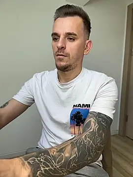 Huge_cock22cm Webcam Show