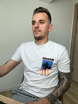Huge_cock22cm Show in webcam