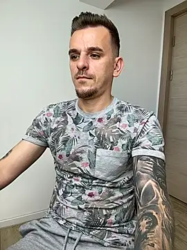 Huge_cock22cm Webcam-Show