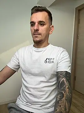 Huge_cock22cm Show Webcam