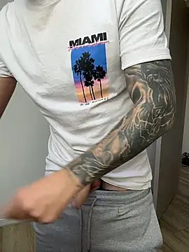 Show de Huge_cock22cm na webcam