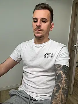 عرض كام Huge_cock22cm