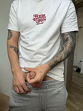 Huge_cock22cm Webcam show