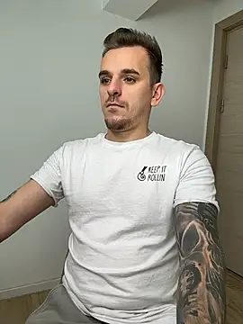 Show de Huge_cock22cm na webcam