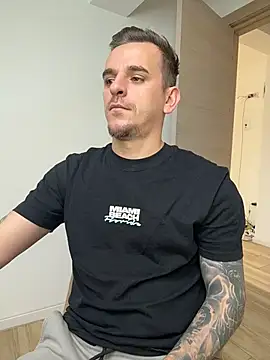 Huge_cock22cm: вебкам-шоу