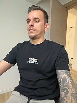 Huge_cock22cm Webcam show