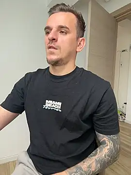 Huge_cock22cm: вебкам-шоу