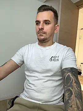 Huge_cock22cm Webcam-Show