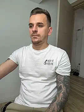 Huge_cock22cm Webcam show