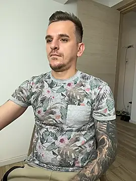 โชว์เว็บแคมของ Huge_cock22cm
