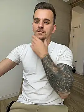 Huge_cock22cm Webcam show