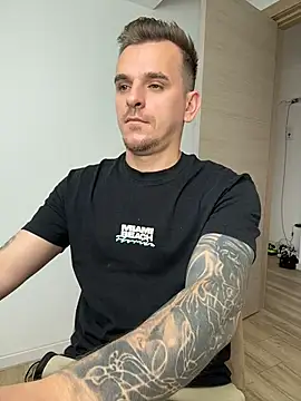 Show de Huge_cock22cm na webcam