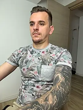 โชว์เว็บแคมของ Huge_cock22cm