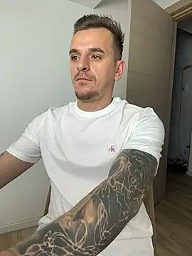 Huge_cock22cm Webcamshow