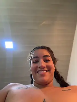 Little_Gaby_n Webbikameraesitys