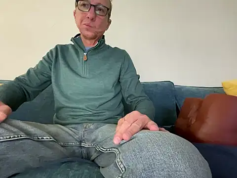 mouser21212 Show in webcam