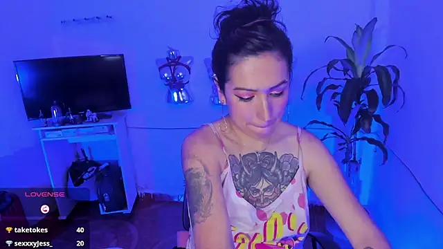 Webkamerová show LucyStrike_