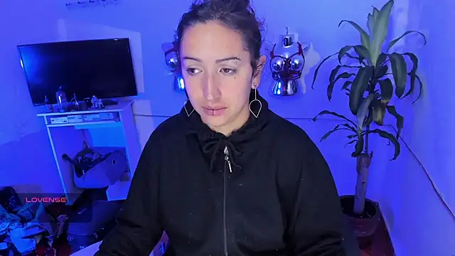 LucyStrike_'s Webcam Show