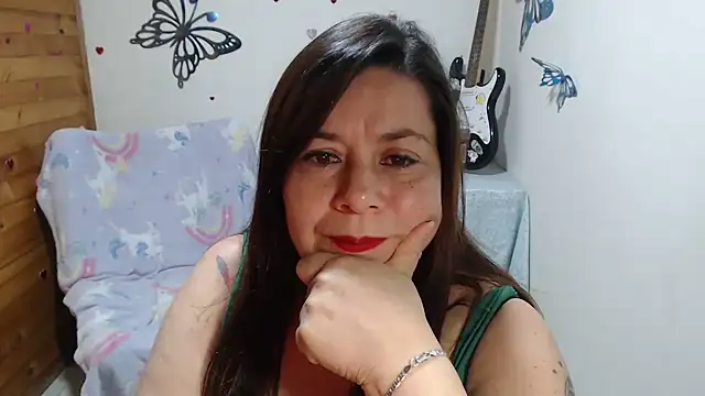 lilisa777 Adlı Modelin Canlı XXX Sohbeti