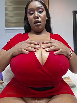 Thasha8 Show in webcam