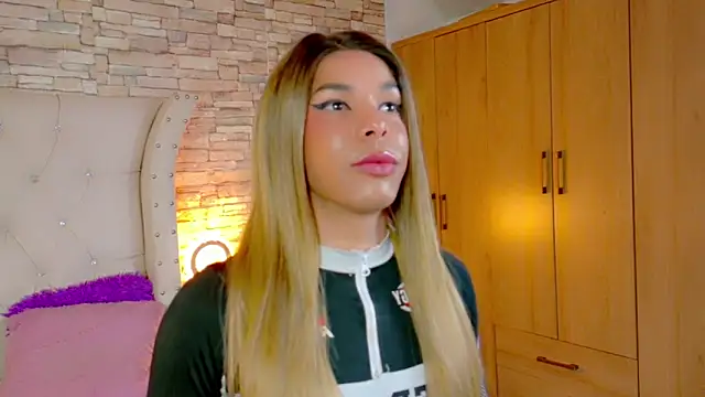 Giorgina_Parado Adlı Modelin Canlı XXX Sohbeti