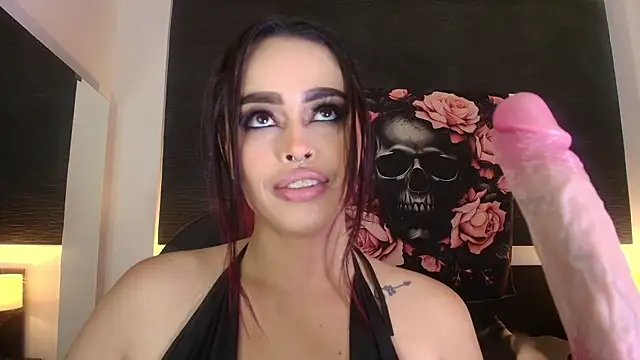 EvaaFoxxy1 Adlı Modelin Canlı XXX Sohbeti