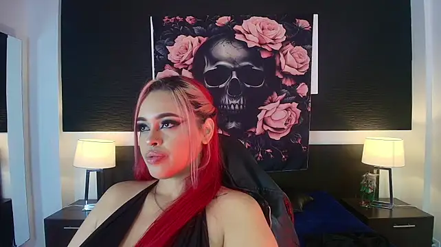 EvaaFoxxy1 Live XXX Chat