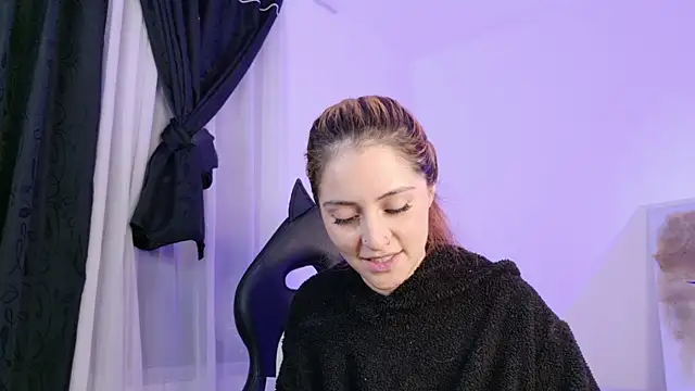 annie_mora XXX чат на живо