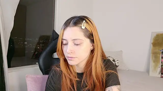 annie_mora Adlı Modelin Canlı XXX Sohbeti