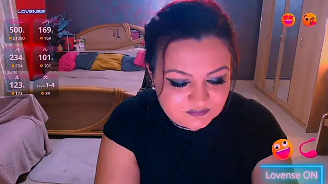 Ariellefoxy's Webcam Show