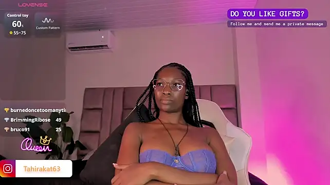 Tahira_21_'s Live Sex Cam Show
