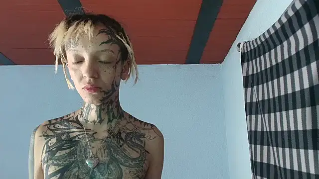 barbara_anal_squirt_ élő XXX-chatje