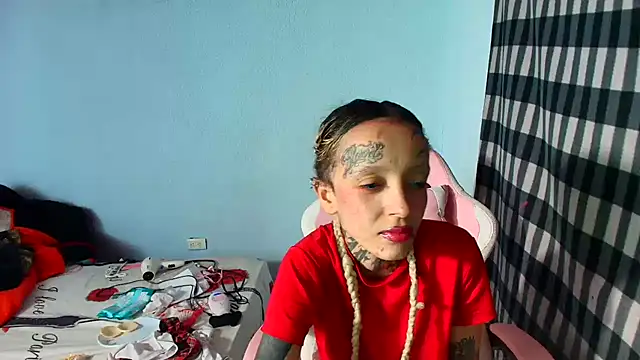 دردشة barbara_anal_squirt_ الجنسية المباشرة