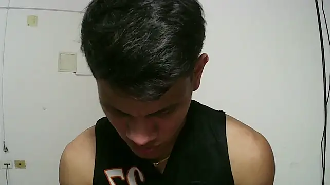 bbchocolate27 Show in webcam