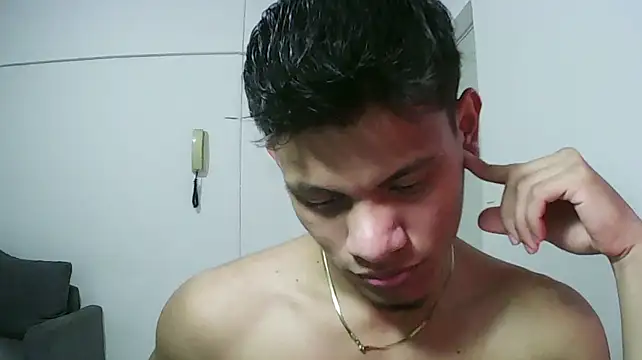 bbchocolate27 Show in webcam