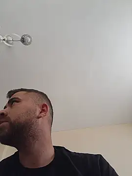 Heybengeldim35 Show in webcam