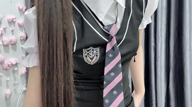 KaleAnisaのライブXXXチャット