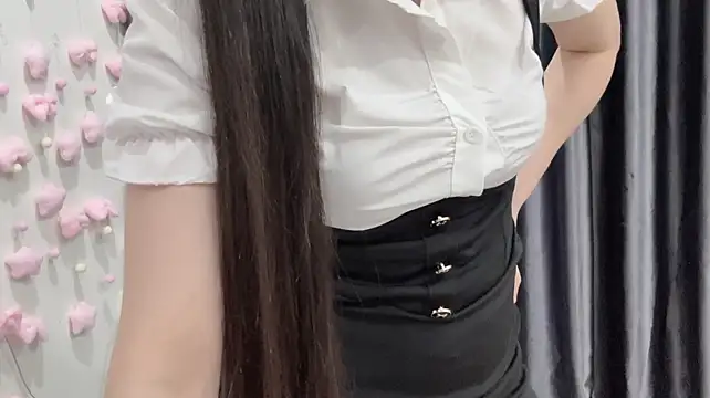 KaleAnisa Show in webcam