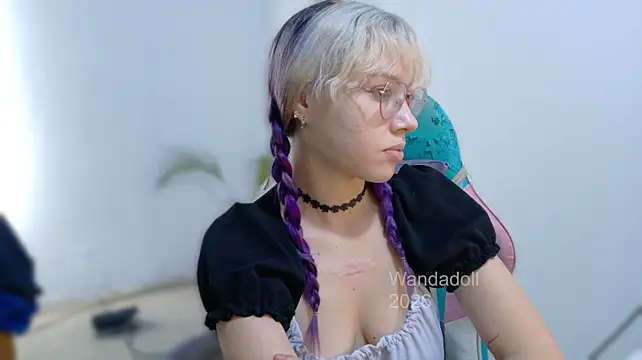 Онлайн чат XXX WandaDoll
