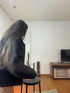 Show de Nikatsu na webcam