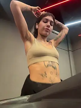 Nikatsu Chat XXX in diretta