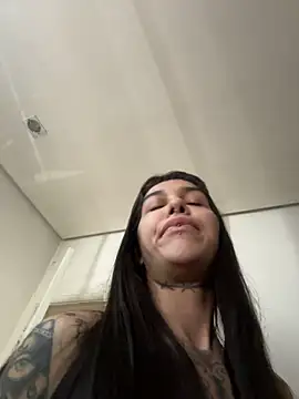Show de Nikatsu na webcam