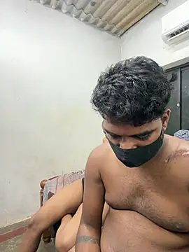 Tamil_coupless' Live XXX Chat