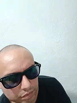 Show modela nrexw na web-kameri