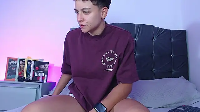 Chatroom XXX en direct de Antonella_Cruz02