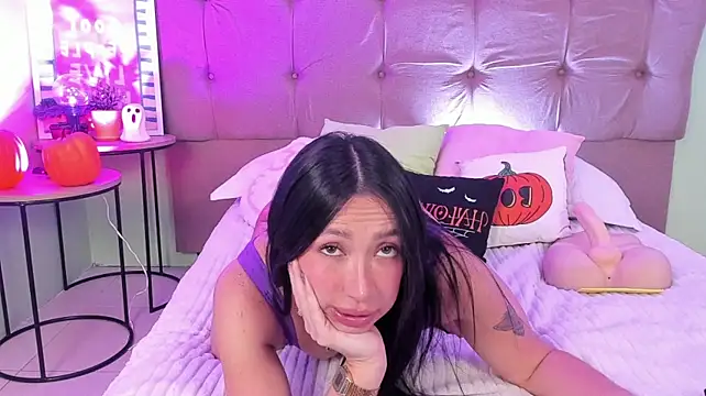Chat +18 de lilyy_evanss ao vivo