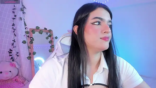 Anastasia1213 Adlı Modelin Canlı XXX Sohbeti